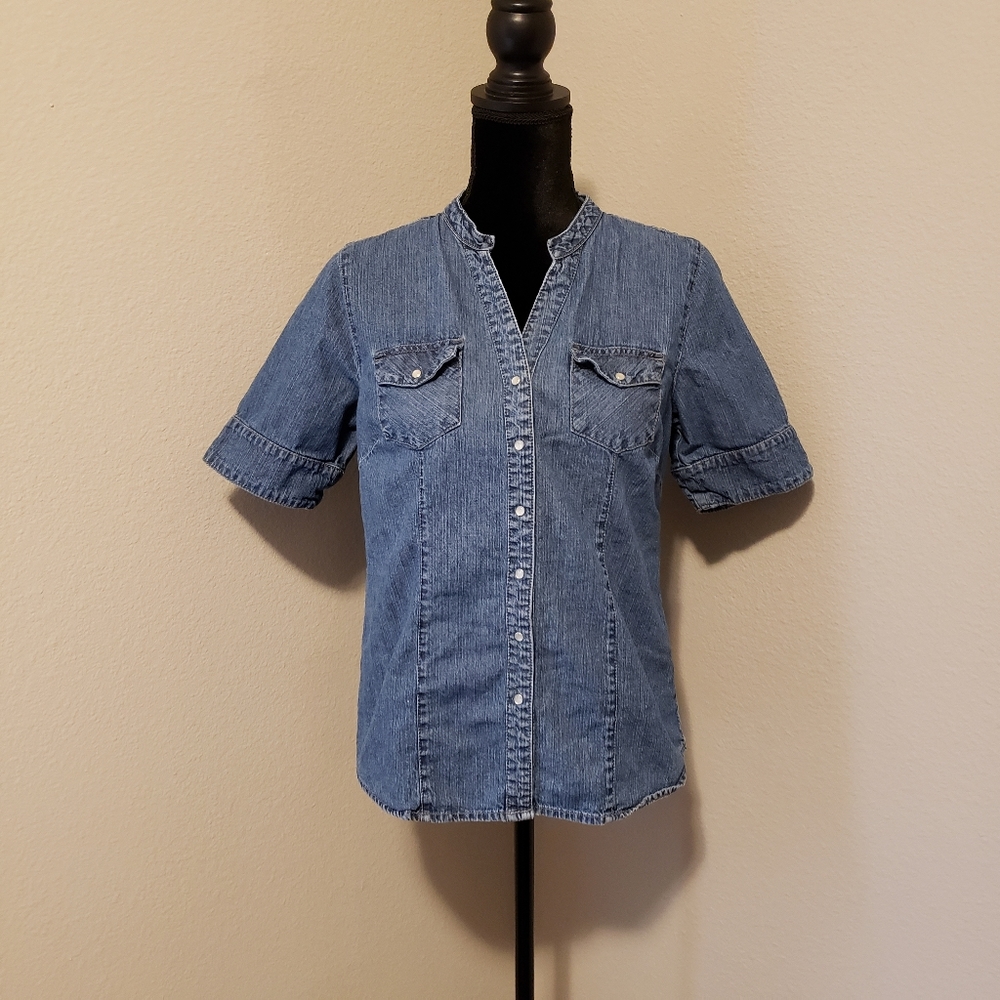 FINAL PRICE!! Faded Glory SS Denim Sz M Like New!!